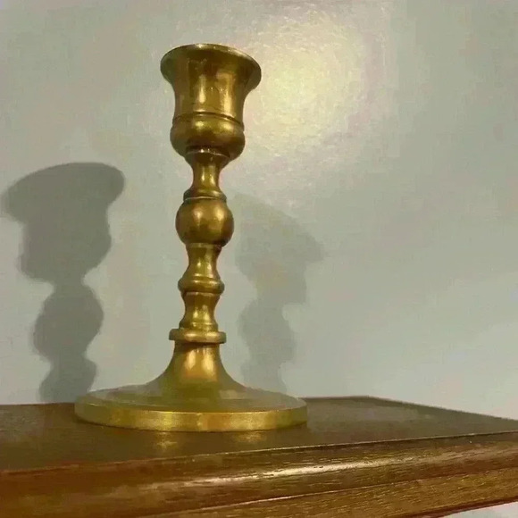 Vintage solid brass candlestick holder - Picture 2 of 4